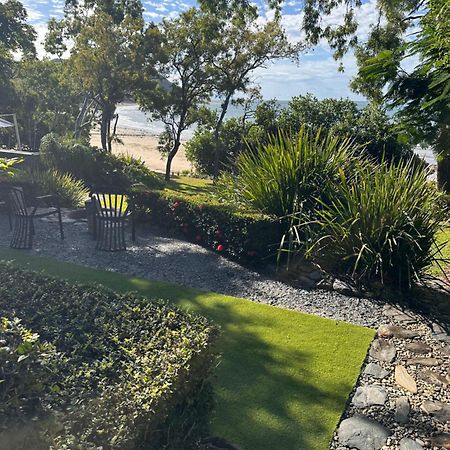 Beachfront Dolphin Cabin Oak Beach Buitenkant foto